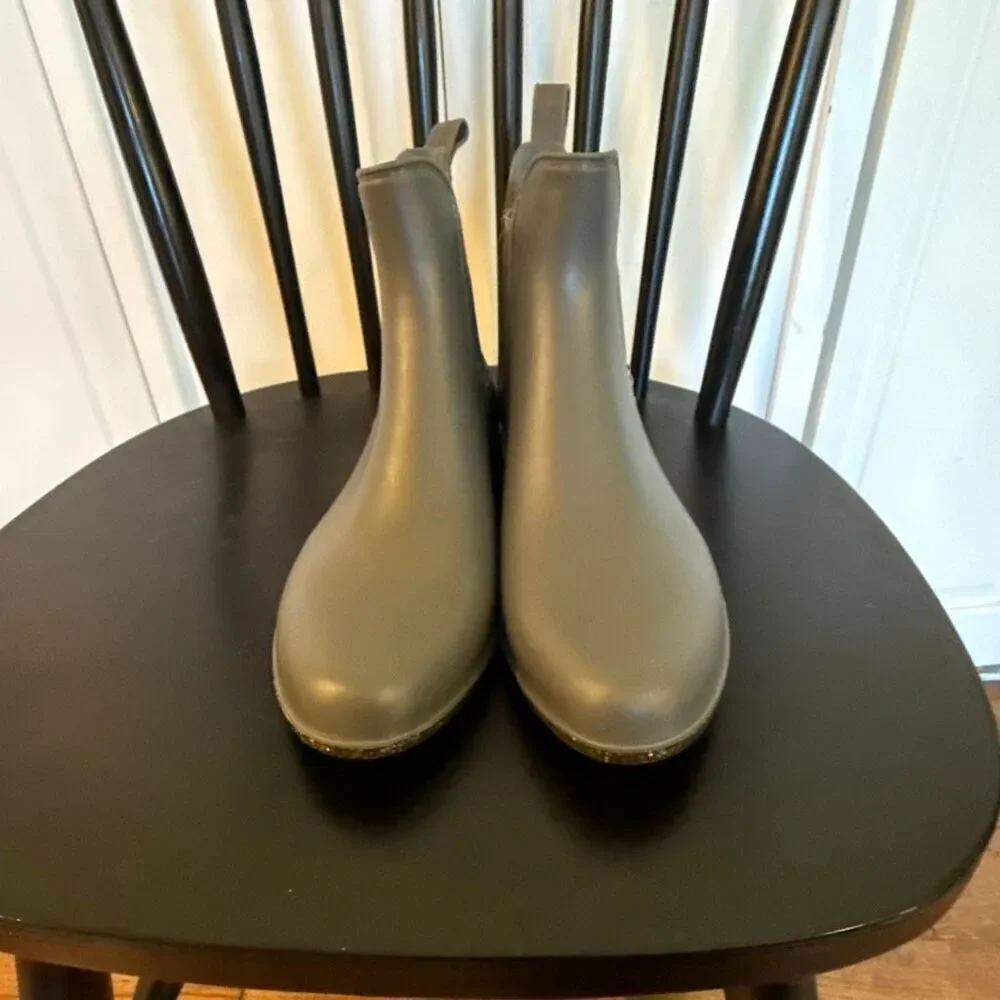 Jack Rogers Sallie green sparkle bottom rain boots size 7